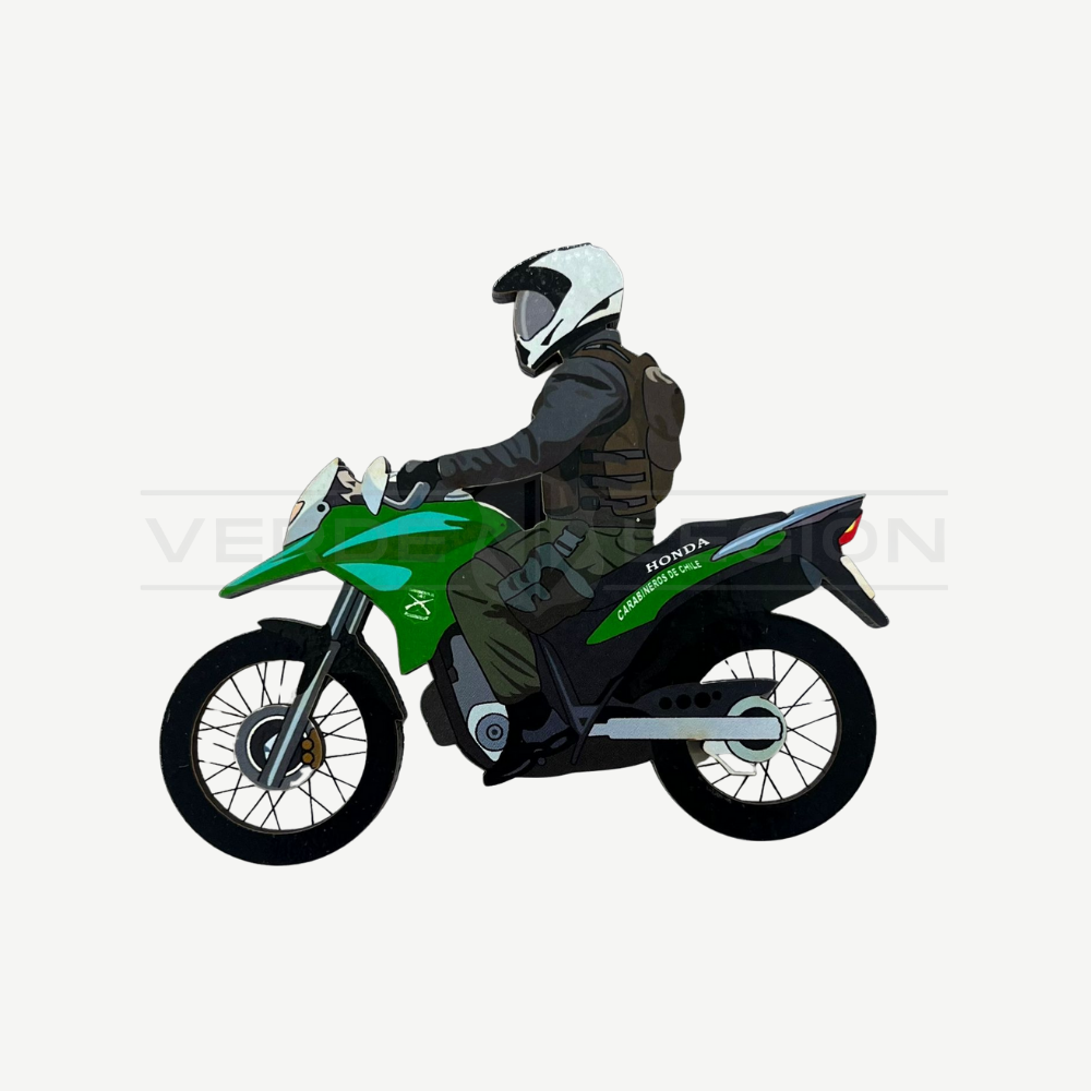 Imán Motorizado Tango Tango Carabineros de Madera para Refrigerador