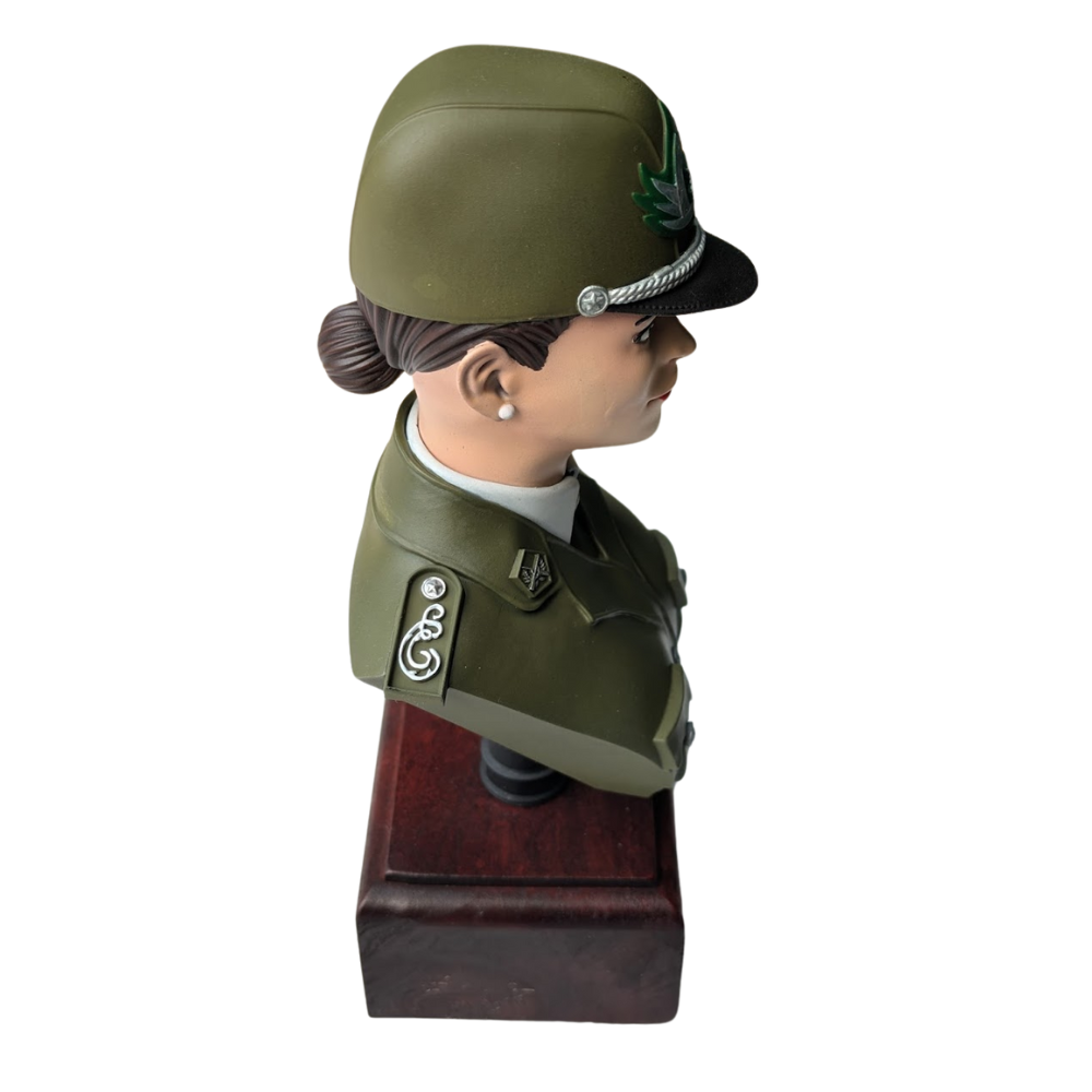 Figura 3D Aspirante a Oficial Escar Mujer