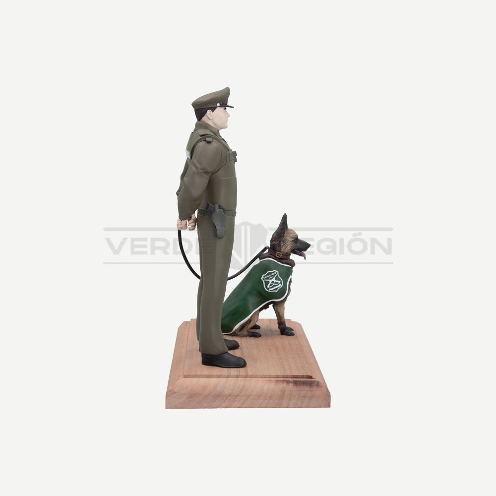 Figura 3D Carabinero con Perro Placa Personalizable