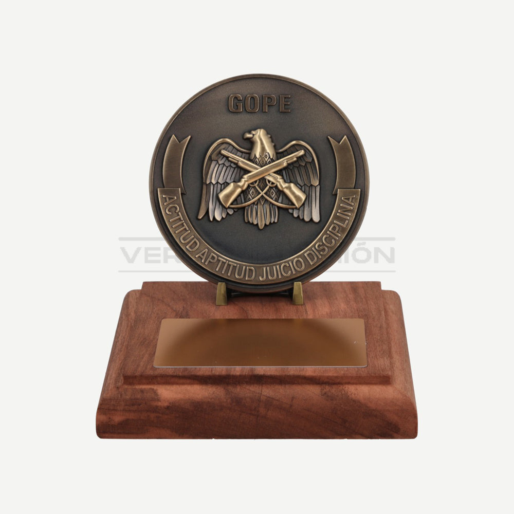 Galvano GOPE de Escritorio Personalizable Carabineros