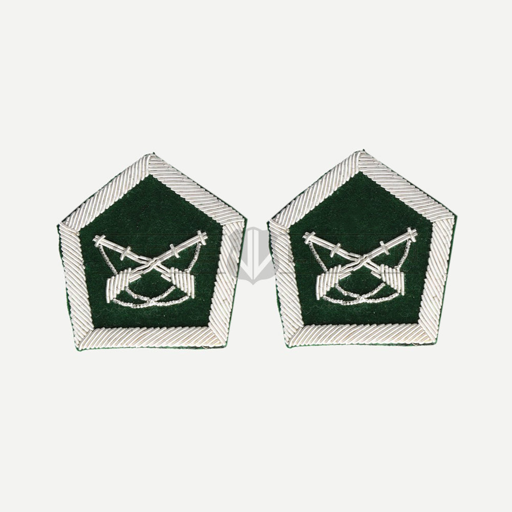 Parche Terciopelo Carabinas Hilo de Plata Oficial Jefe (Pentágono) Carabineros