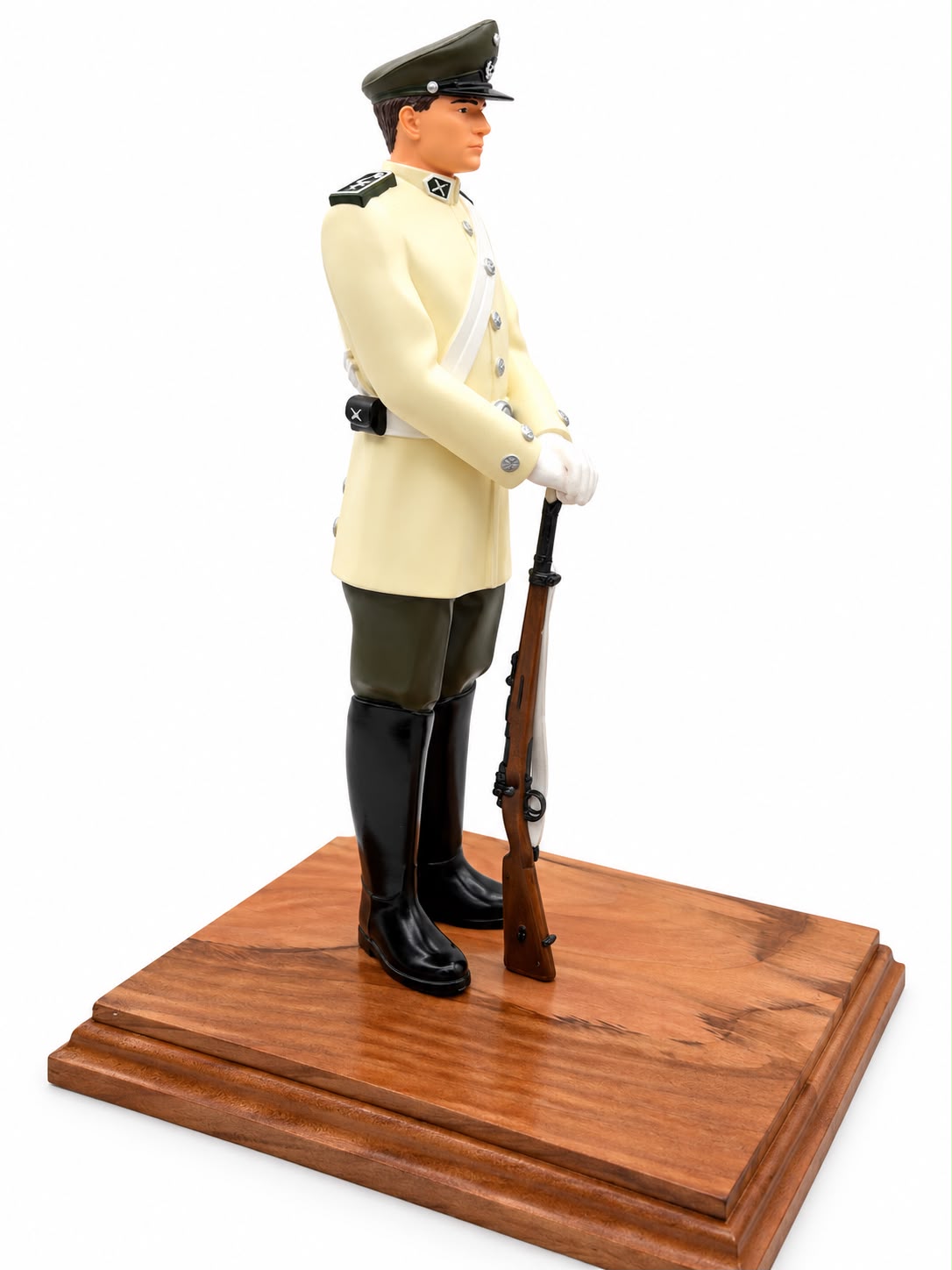 Figura 3D Carabinero Guardia De Palacio Placa Personalizable