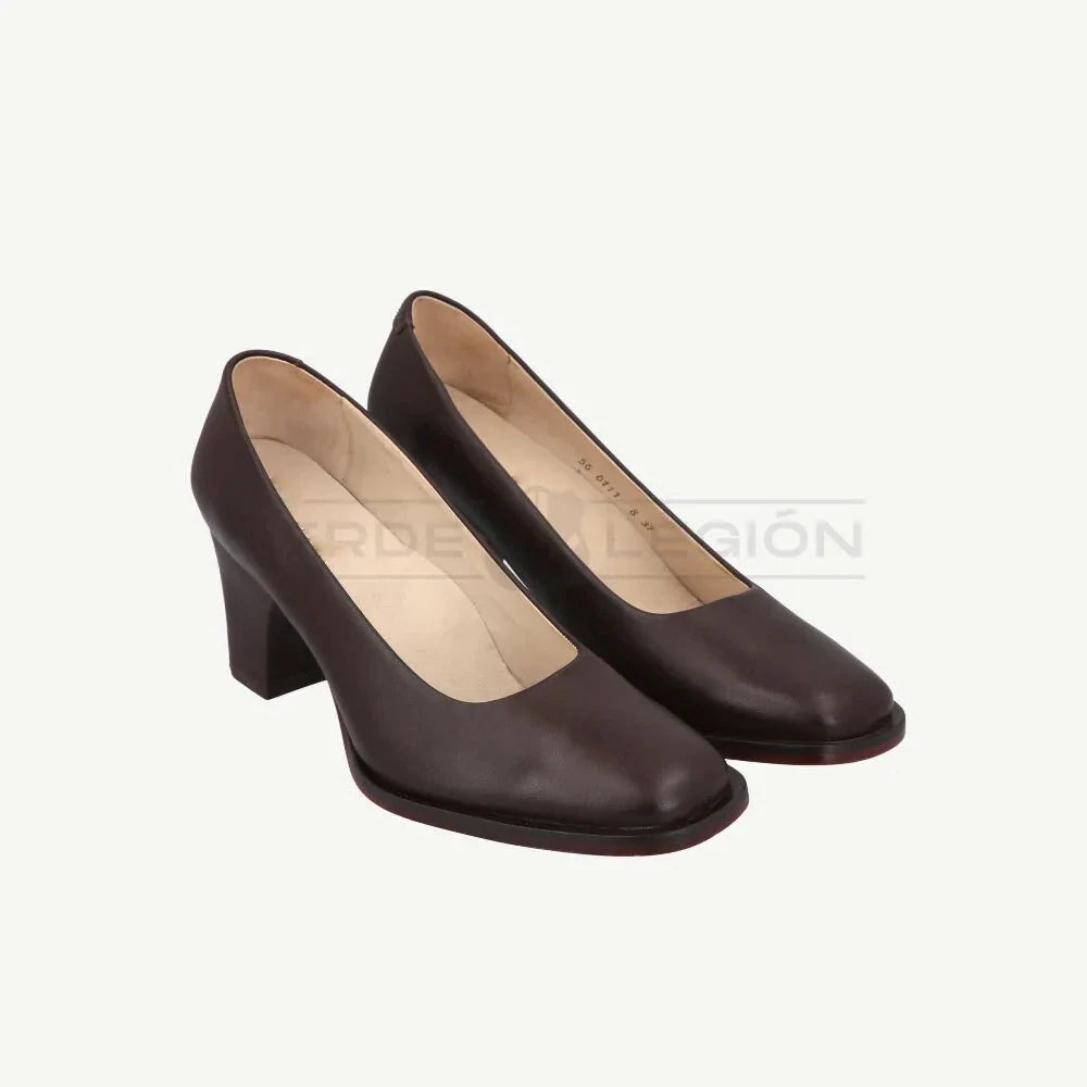 Zapato de Cuero con Taco Femenino Café Calzarte Carabineros