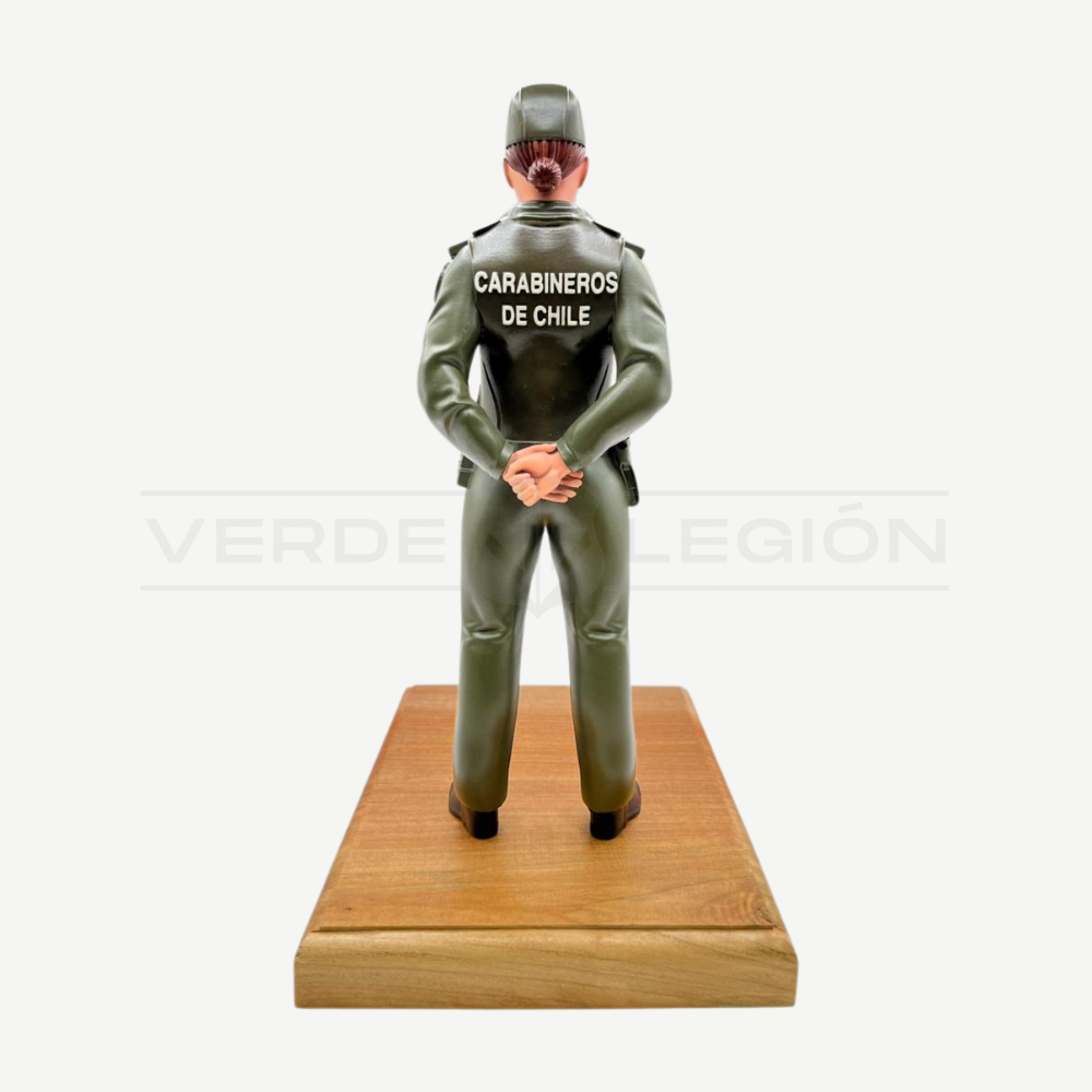 Figura 3D Carabinera PNI Completa Placa Personalizable
